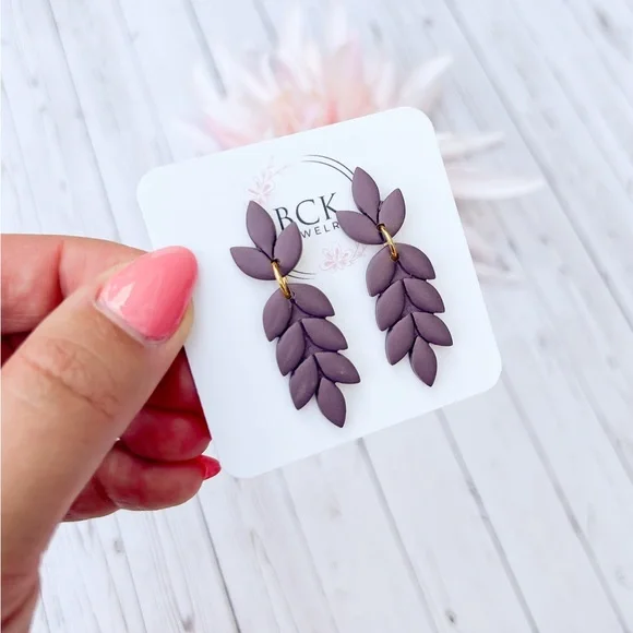 Plum Purple Polymer Clay Leaf Earrings, prairie girl earrings, handmade, - Picture 3 of 6